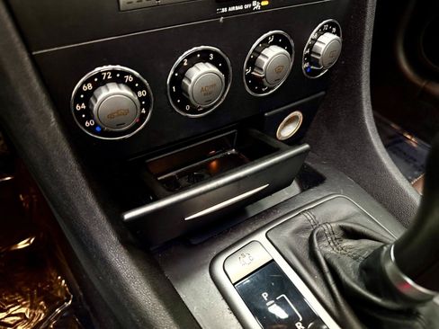 Used 2005 Mercedes-Benz SLK 55 AMG w/ Entertainment Pkg image 24