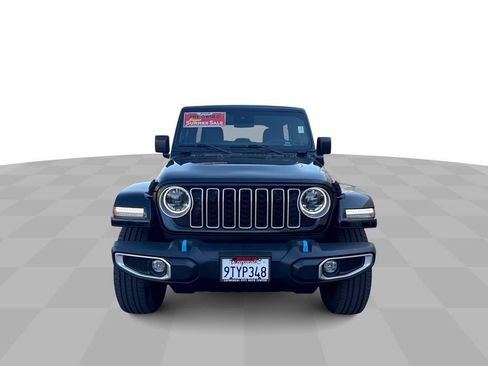 Used 2024 Jeep Wrangler Unlimited Sahara AWD/4WD image 3