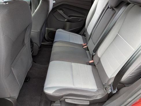 Used 2015 Ford Escape SE w/ Equipment Group 201A image 17