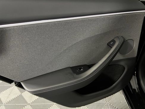 Used 2025 Tesla Model 3 Long Range image 27