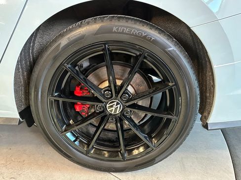 Used 2025 Volkswagen Jetta GLI Autobahn FWD image 26