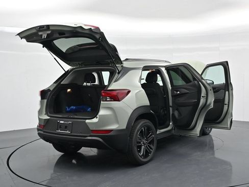 New 2026 Chevrolet TrailBlazer LT w/ Midnight Edition FWD image 36
