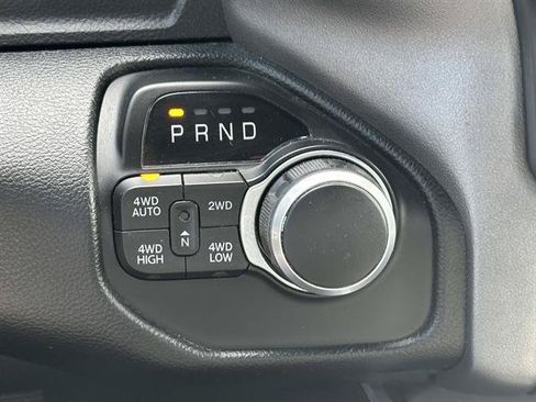 Used 2022 RAM 1500 Big Horn AWD/4WD image 18
