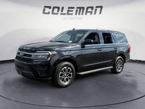 Used 2024 Ford Expedition XLT image 1