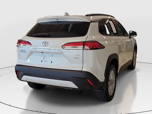 Certified 2024 Toyota Corolla Cross LE w/ Moonroof Package image 7