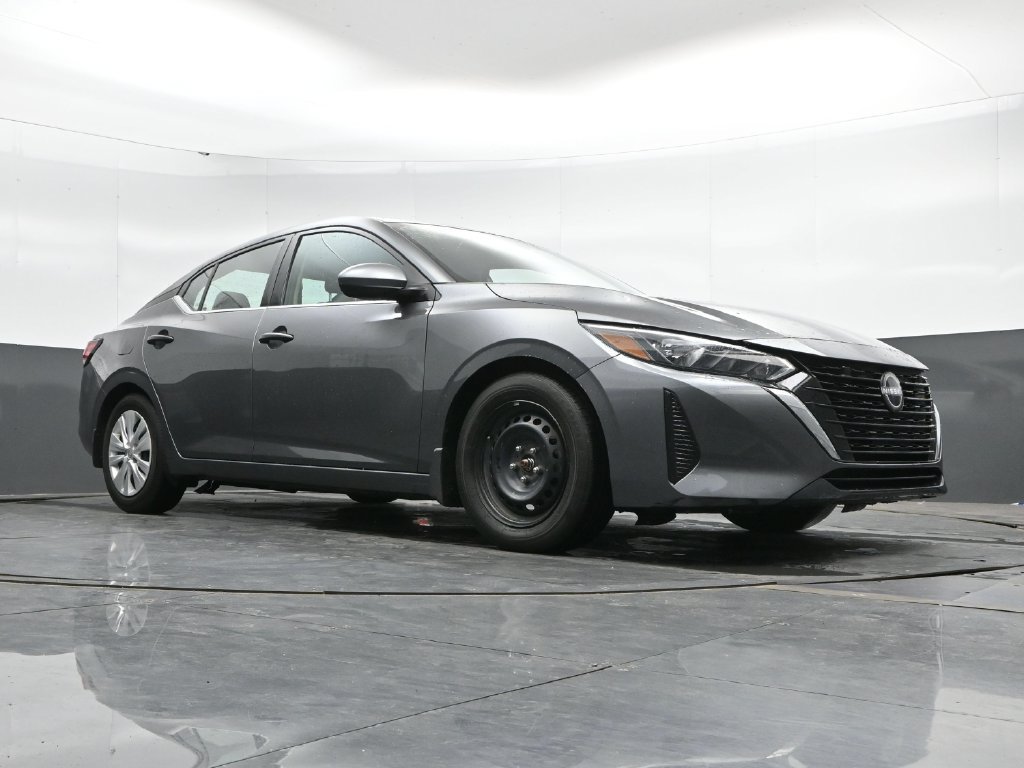 Used 2025 Nissan Sentra S FWD image 39