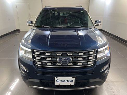 Used 2017 Ford Explorer Limited FWD image 2
