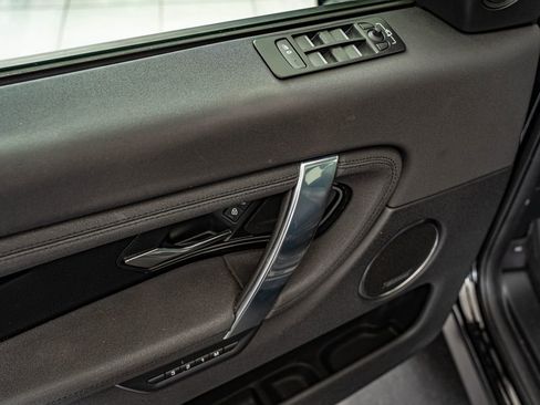 Used 2023 Land Rover Discovery Sport SE image 16