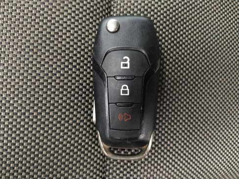 Used 2019 Ford F150 XL w/ Equipment Group 101A Mid AWD/4WD image 32