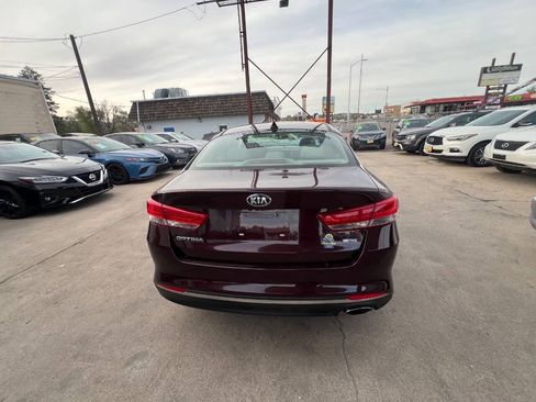 Used 2016 Kia Optima LX w/ Technology Package FWD image 4