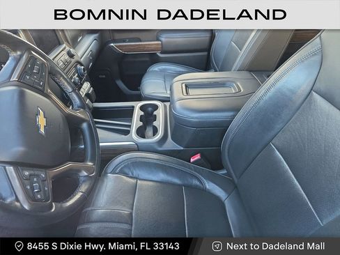 Used 2020 Chevrolet Silverado 1500 High Country w/ Technology Package image 15