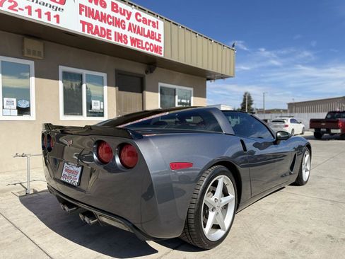 Used 2013 Chevrolet Corvette Coupe w/ 2LT Preferred Equipment Group RWD image 3