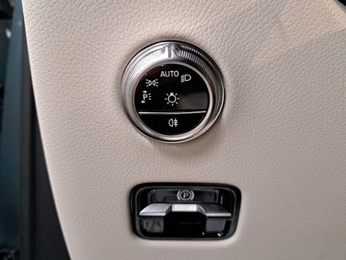 New 2026 Mercedes-Benz GLC 300 image 27