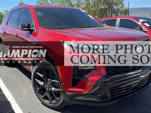Used 2024 Chevrolet Traverse RS w/ LPO, Floor Liner Package AWD/4WD image 1