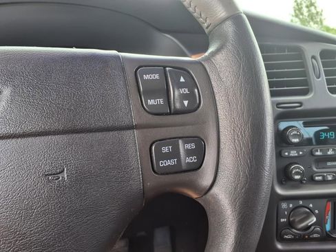 Used 2002 Chevrolet Monte Carlo SS w/ Pace Car Replica Pkg image 27