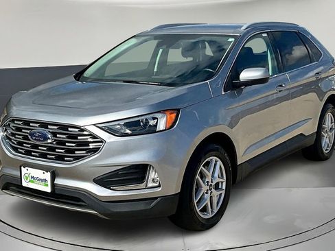 Used 2022 Ford Edge SEL w/ Convenience Package image 3