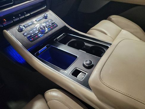Used 2020 Lincoln Aviator Reserve w/ Equipment Group 202A AWD/4WD image 26