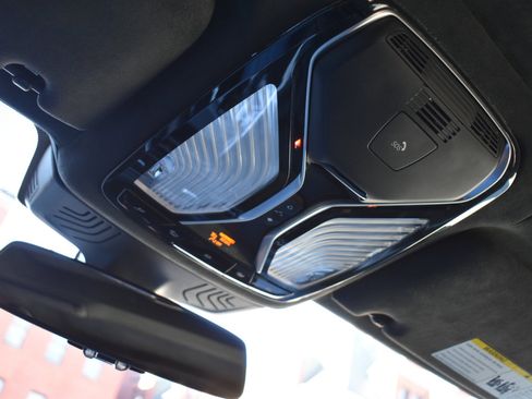 Used 2016 BMW 750i xDrive 4dr Sdn 750i xDrive AWD image 39