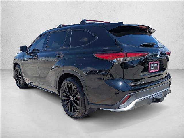 Used 2021 Toyota Highlander XSE FWD image 8