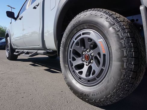 Certified 2025 Nissan Frontier PRO-4X image 6