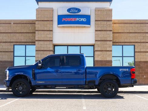 New 2026 Ford F250 Lariat w/ Black Appearance Package AWD/4WD image 8