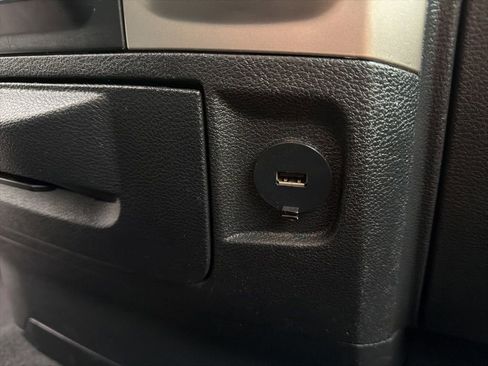 Used 2013 RAM 1500 Classic SLT image 34