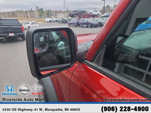 Used 2022 Ford Bronco 2-Door AWD/4WD image 5