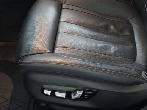 Used 2020 BMW 745e xDrive image 31