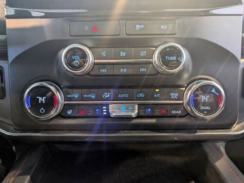 Used 2022 Ford Expedition Max Limited image 20