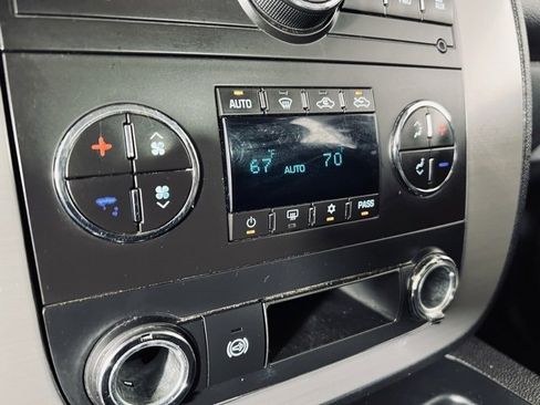 Used 2013 GMC Sierra 3500 SLT image 27