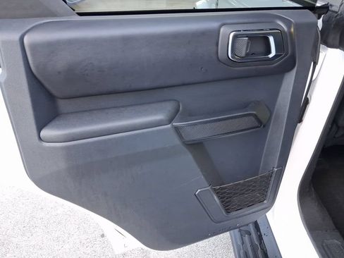 Used 2025 Ford Bronco Outer Banks AWD/4WD image 12