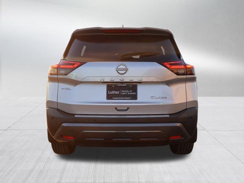 Used 2022 Nissan Rogue SL image 6