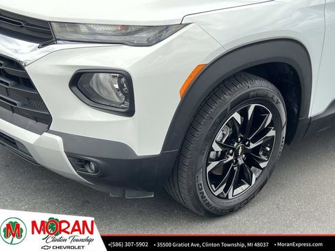 Certified 2023 Chevrolet TrailBlazer LT w/ Convenience Package FWD image 10
