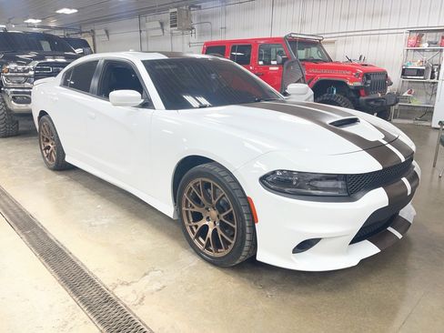 Used 2019 Dodge Charger R/T w/ Plus Group image 6