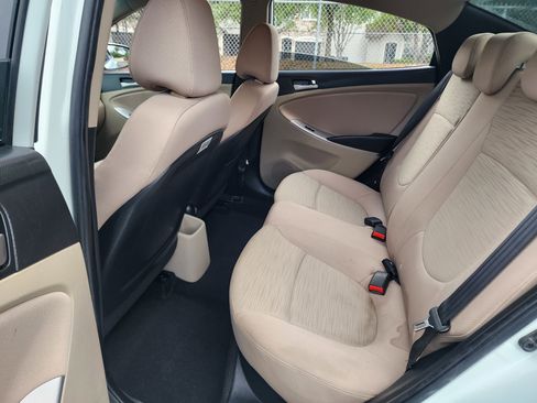 Used 2017 Hyundai Accent SE image 18