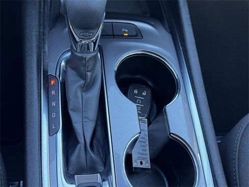 Used 2024 Chevrolet Malibu LT image 34