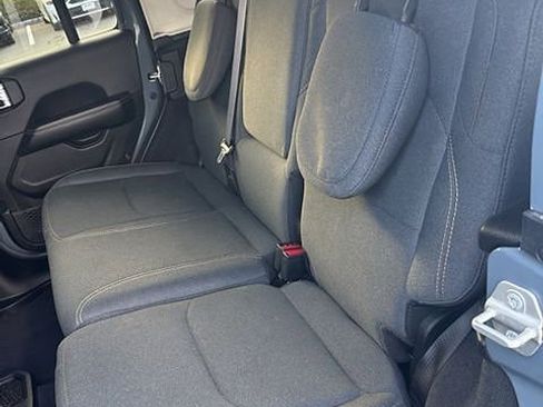 Used 2024 Jeep Wrangler Unlimited Sahara image 8