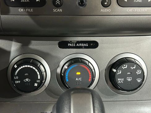 Used 2008 Nissan Sentra SE-R w/ Sunroof Pkg FWD image 60