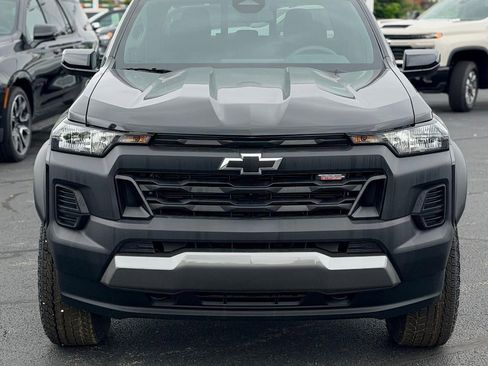 New 2026 Chevrolet Colorado Trail Boss AWD/4WD image 2
