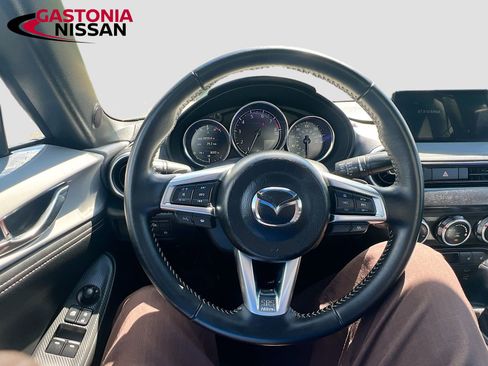 Used 2025 MAZDA MX-5 Miata RF Grand Touring RWD image 14