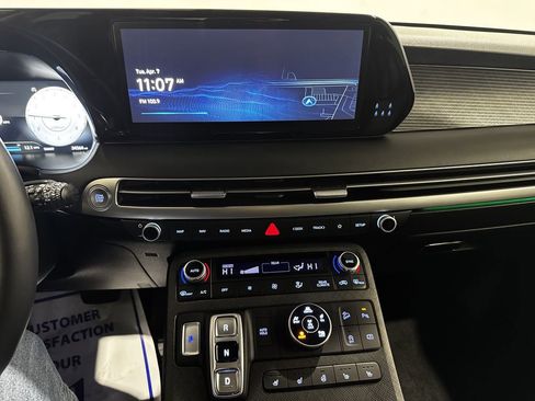 Used 2025 Hyundai Palisade Limited AWD/4WD image 13