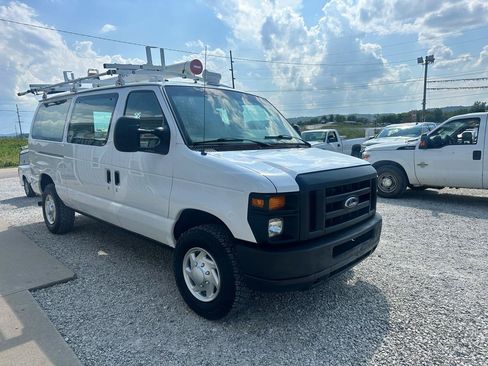 Used 2012 Ford E-350 and Econoline 350 Super Duty w/ Insulation Pkg RWD image 4