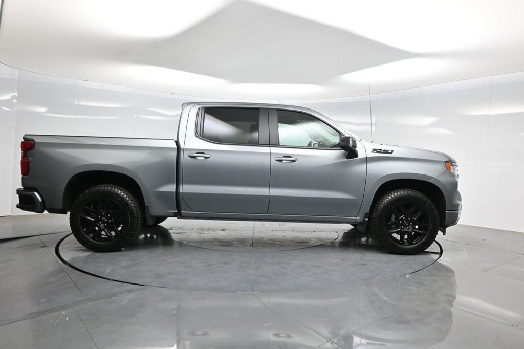 Used 2026 Chevrolet Silverado 1500 RST AWD/4WD image 5