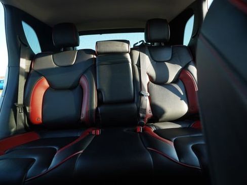 Used 2021 Jeep Cherokee Latitude Plus image 32