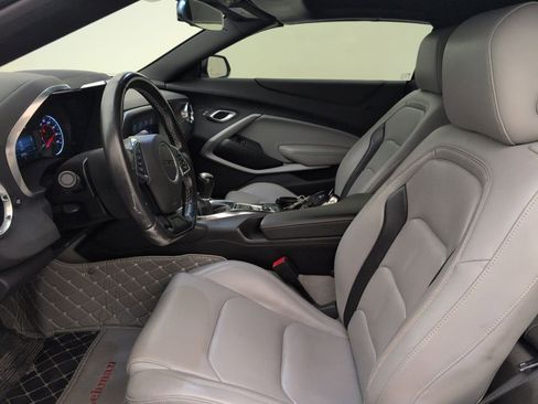 Used 2023 Chevrolet Camaro LT w/ RS Package image 4