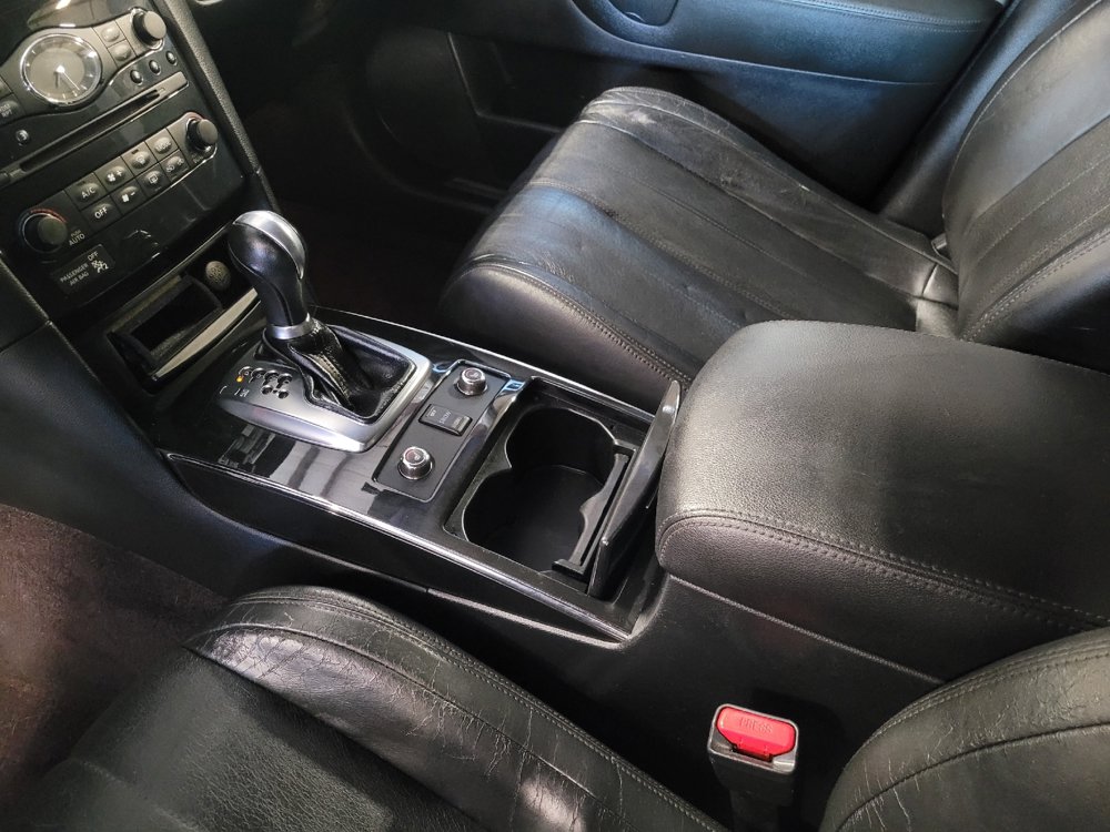 Used 2015 INFINITI QX70 2WD w/ Premium Package image 26