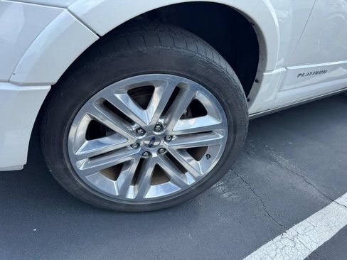 Used 2017 Ford Expedition EL Platinum AWD/4WD image 4