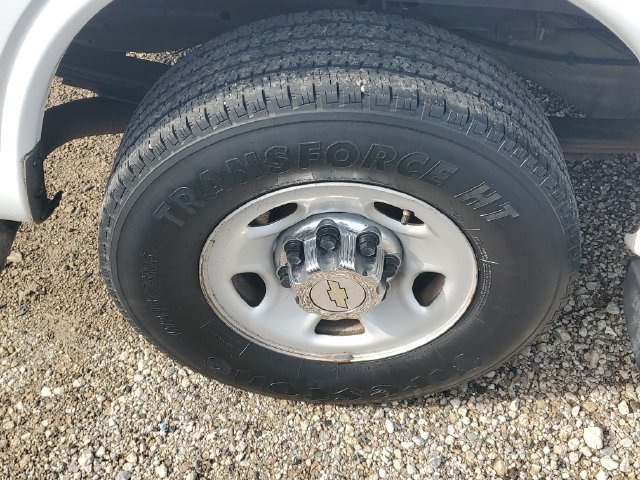 Used 2015 Chevrolet Express 2500 LT w/ LT Preferred Equipment Group RWD image 5