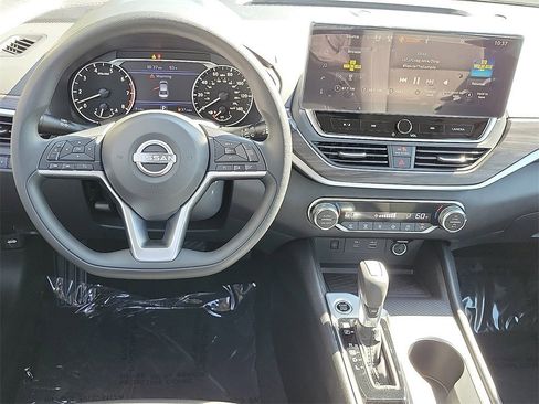 New 2025 Nissan Altima 2.5 SV w/ SV Special Edition Package image 16