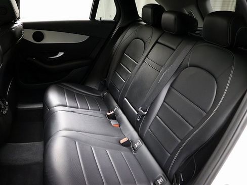 Used 2019 Mercedes-Benz GLC 300 4MATIC image 12